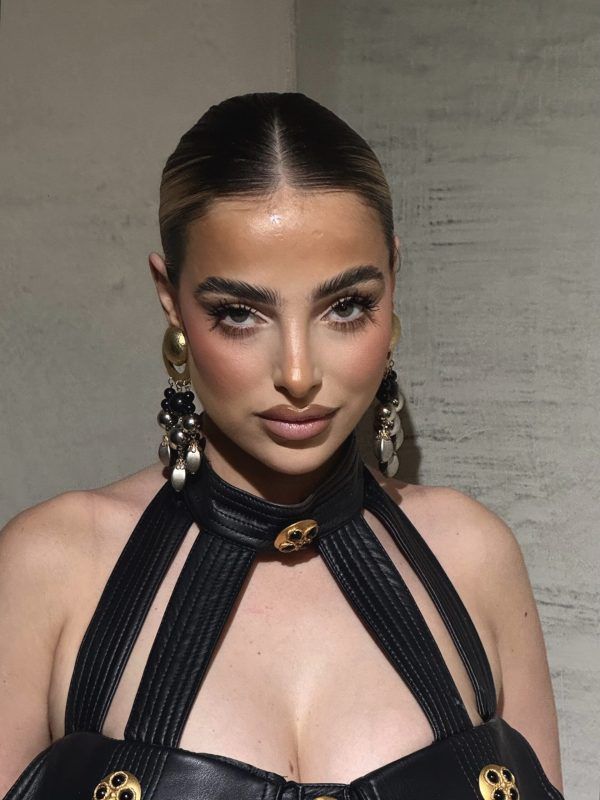 Facetune_28-05-2025-02-08-04